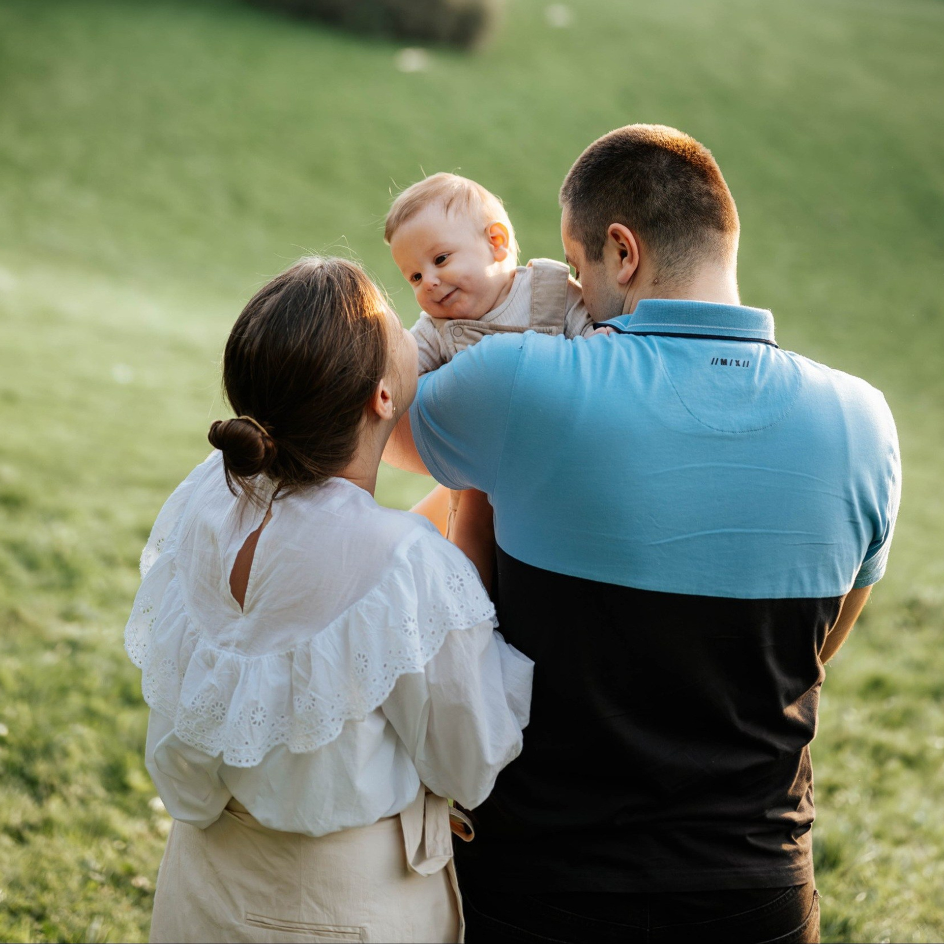 VAŠI UTISCI. Dečiji i porodični fotograf