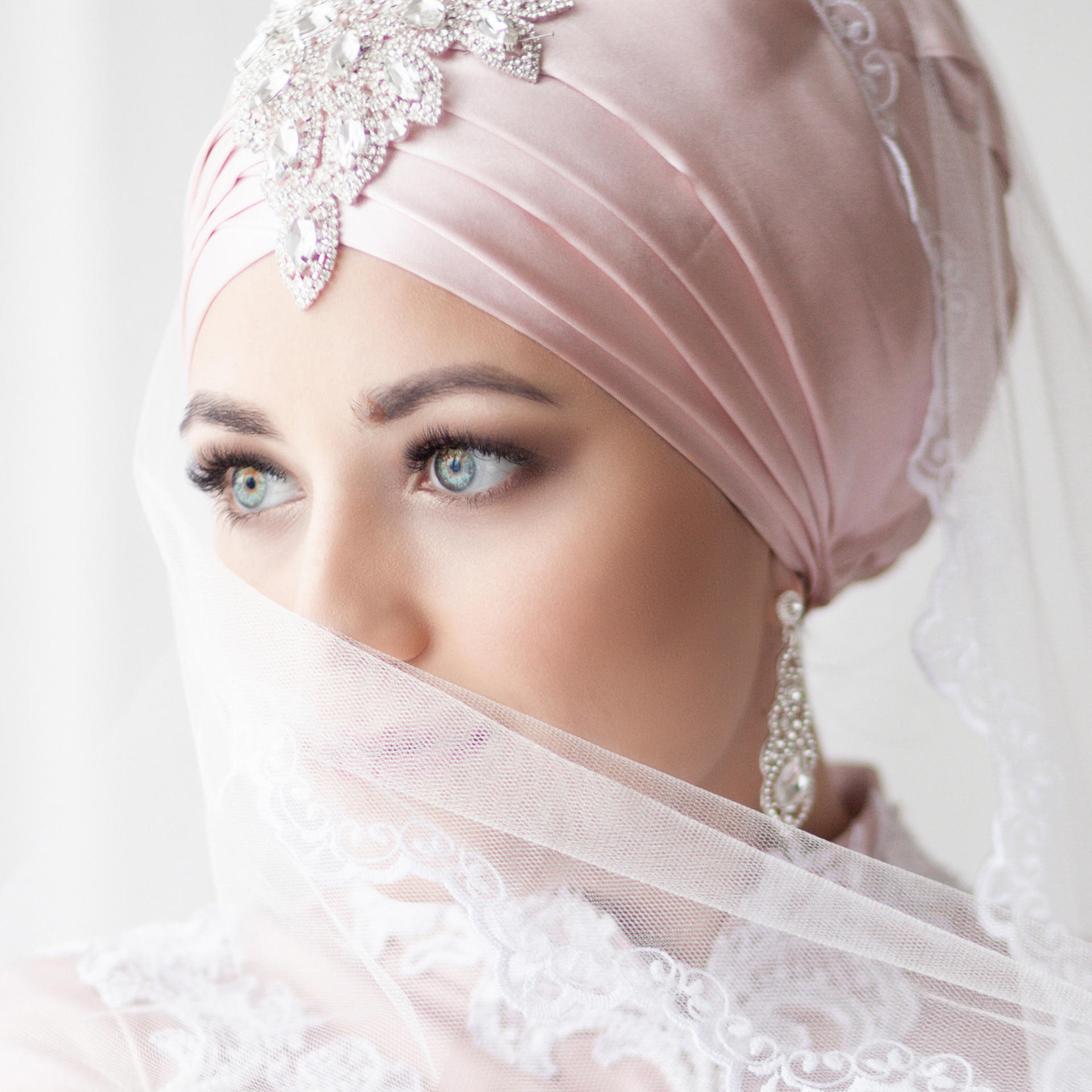 Project “East”. Photographer in England Ekaterina Romanova