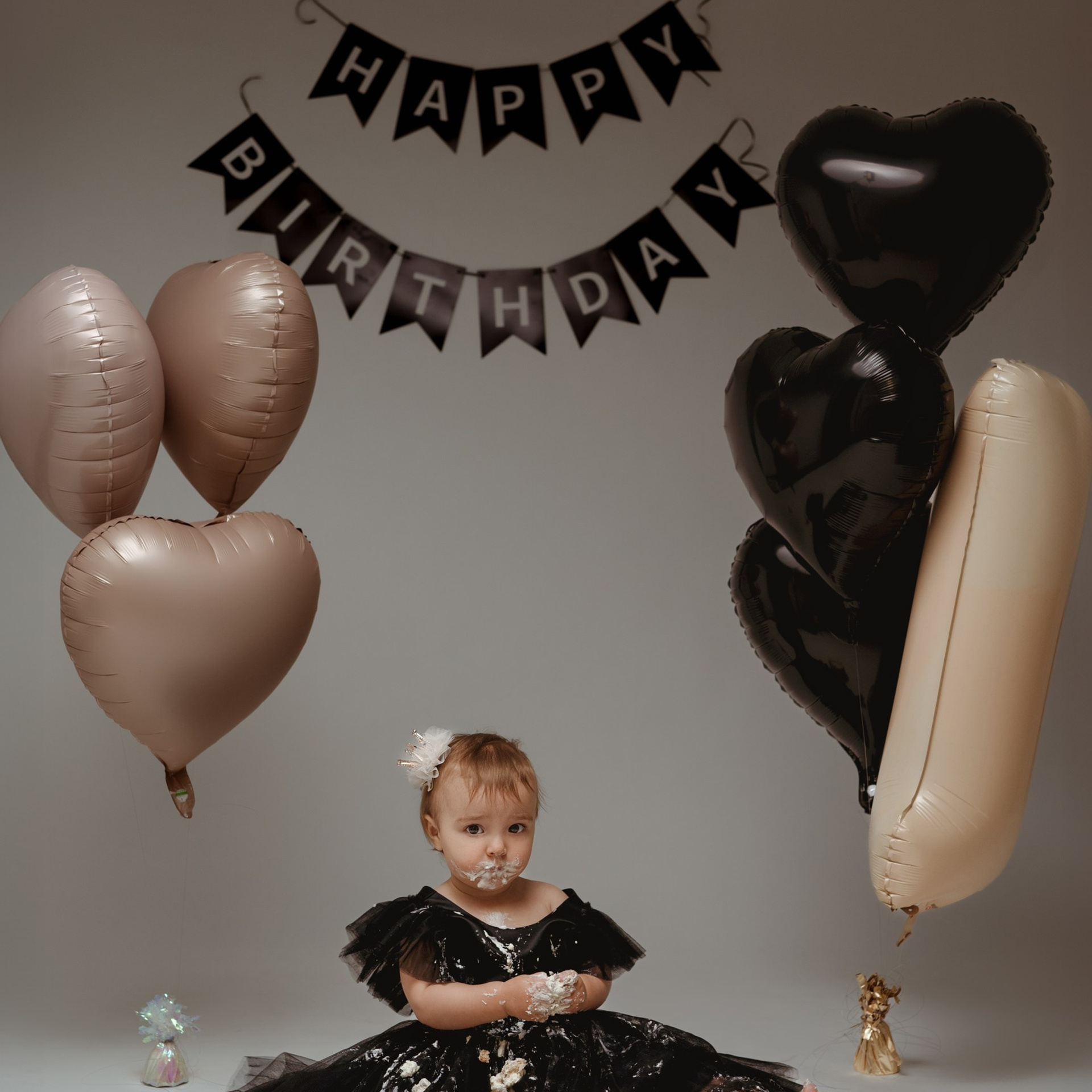 Sesja roczkowa i dziecięca w Łodzi. Fotograf Łódź - sesja ciążowa, noworodkowa, dziecięca. Studio w Łodzi