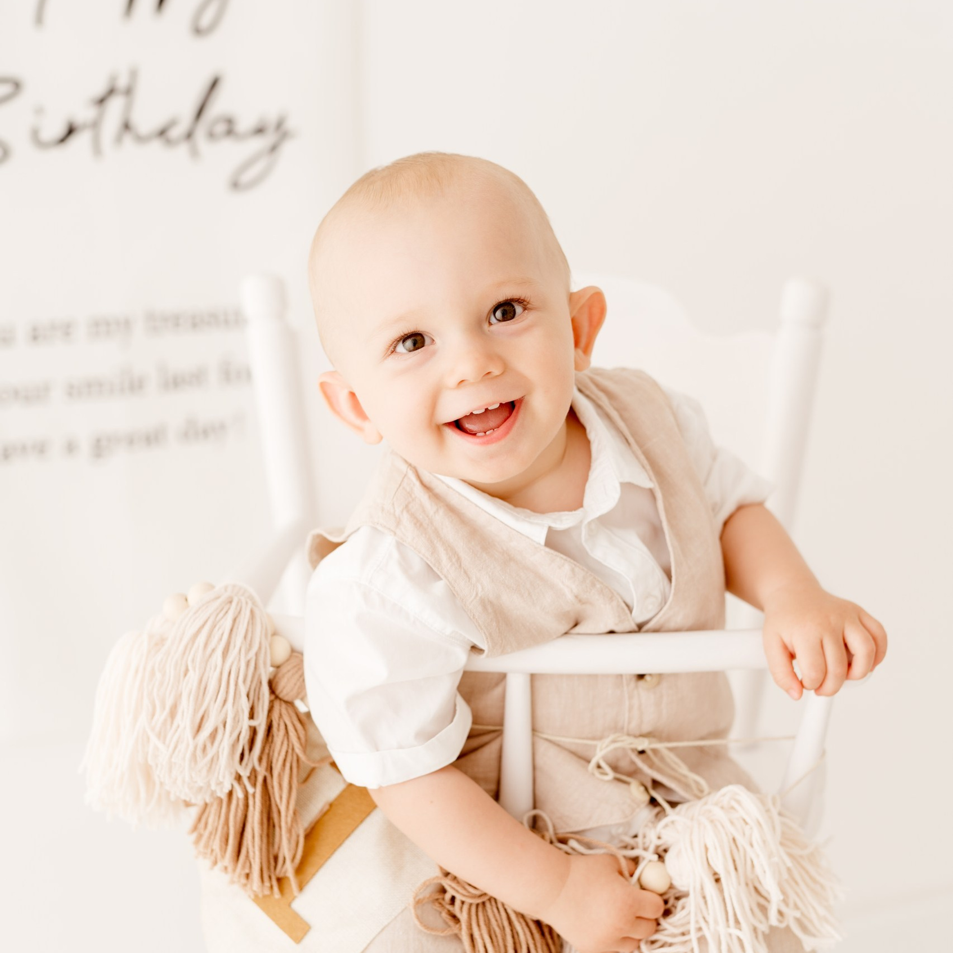 Sesja roczkowa i dziecięca w Łodzi. Fotograf Łódź - sesja ciążowa, noworodkowa, dziecięca. Studio w Łodzi