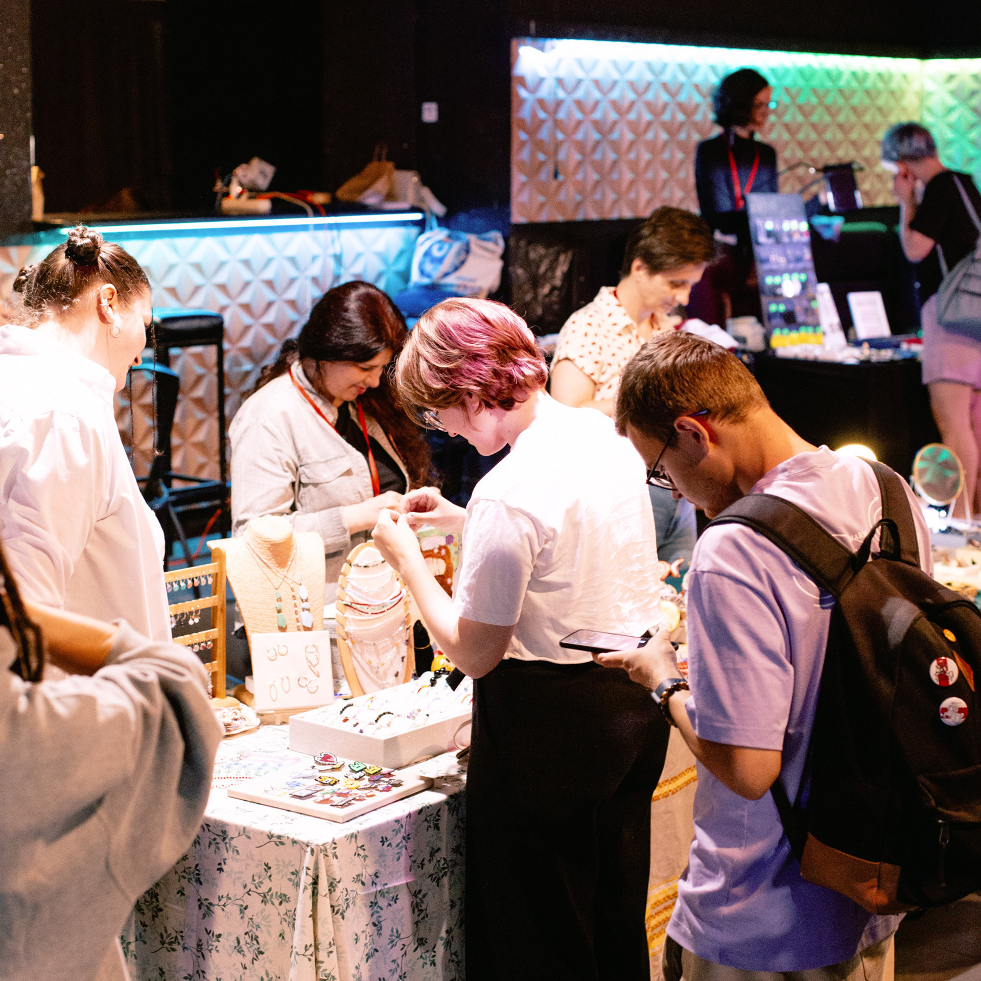 Comments. Photographer in Warsaw Alena Valnai