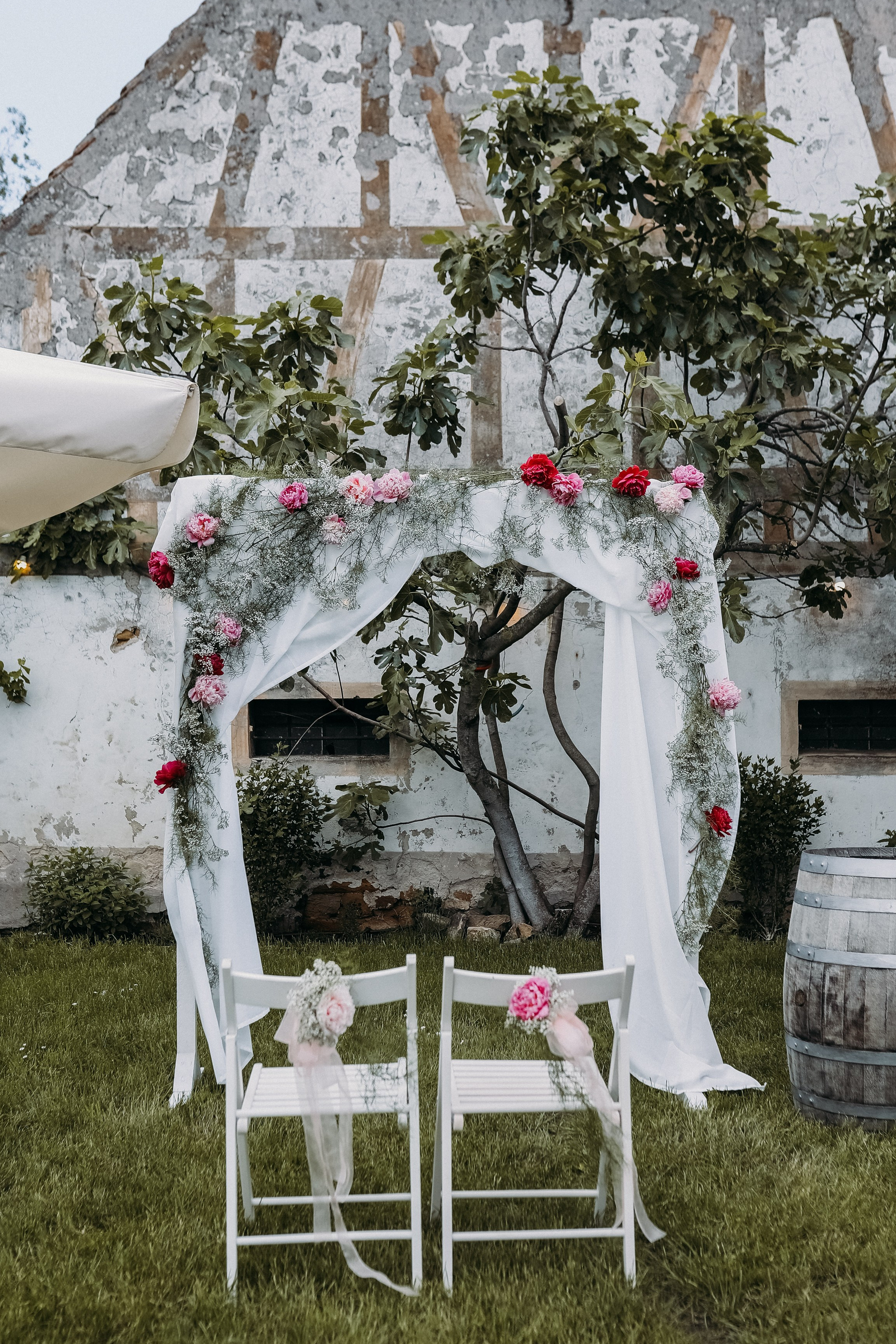 HOCHZEIT IN WEINHAUS MOTZENBÄCKER. Hochzeitsfotograf und Familienfotograf in Neustadt an der Weinstraße, Haßloch, Ludwigshafen, Speyer und Landau - Ekaterina Seoud