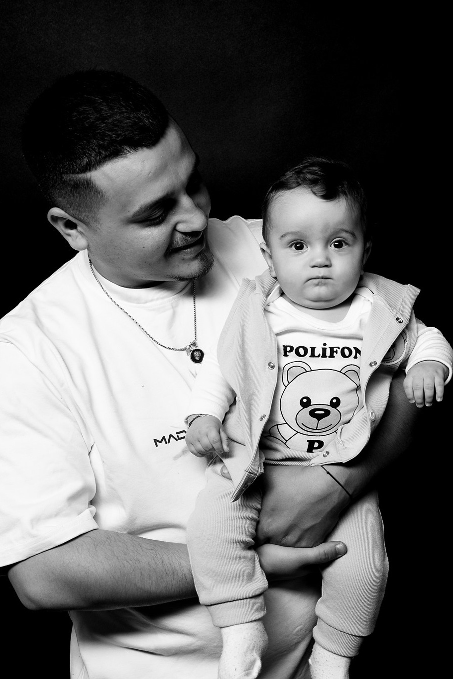 Despre Noi. Dream Studio Galați – ședințe foto profesionale pentru familie, portrete și evenimente