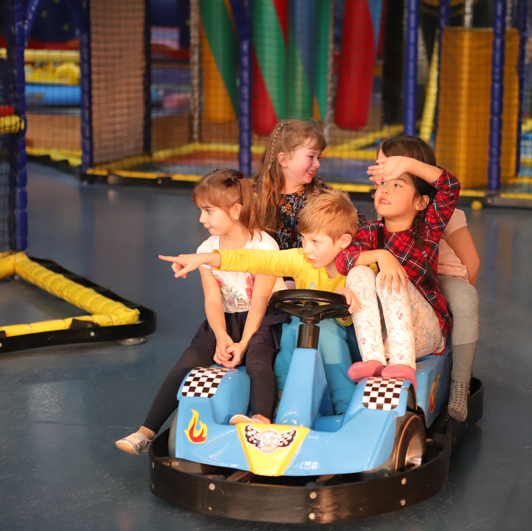 Geburtstagsfeier in Kindergalaxie. Fotograf in Freiburg, Meerim Kaufmann