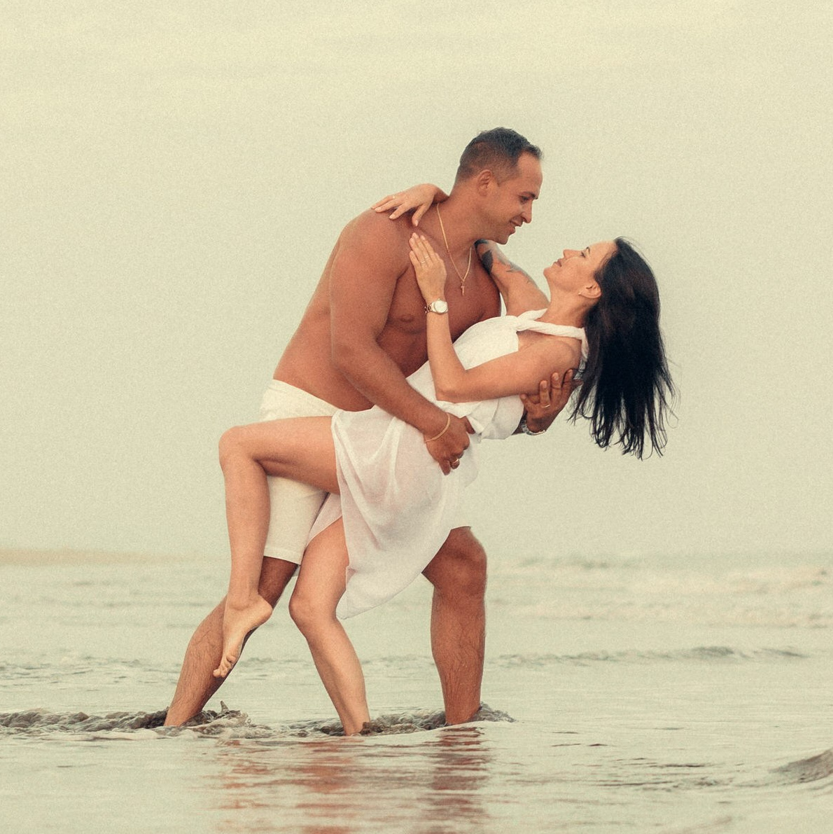 Freelance Photographer Maspalomas Beach and Ocean for couple Gran Canaria