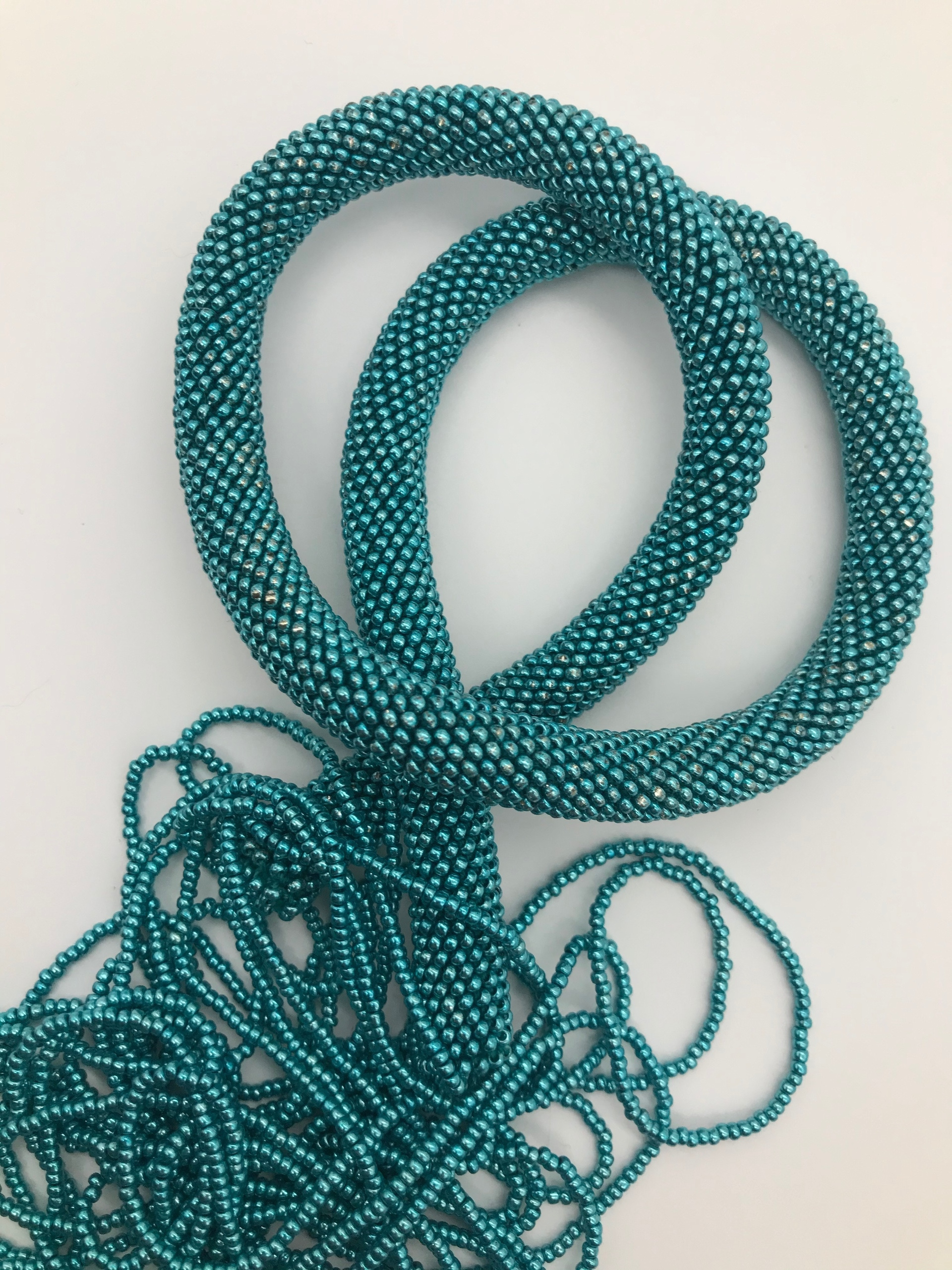 Изделия ручной работы. Уникальные украшения, вышивки, дизайнерские пла. Милок и Кирок это позитивные и реальные персоны из Люксембурга, много