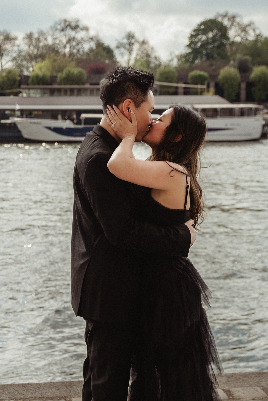 Proposal photo-shoot. Photographer in Paris Yulia Shkadina | Couples, engagement, pre-wedding, individual photo-shoots in Paris at the best locations