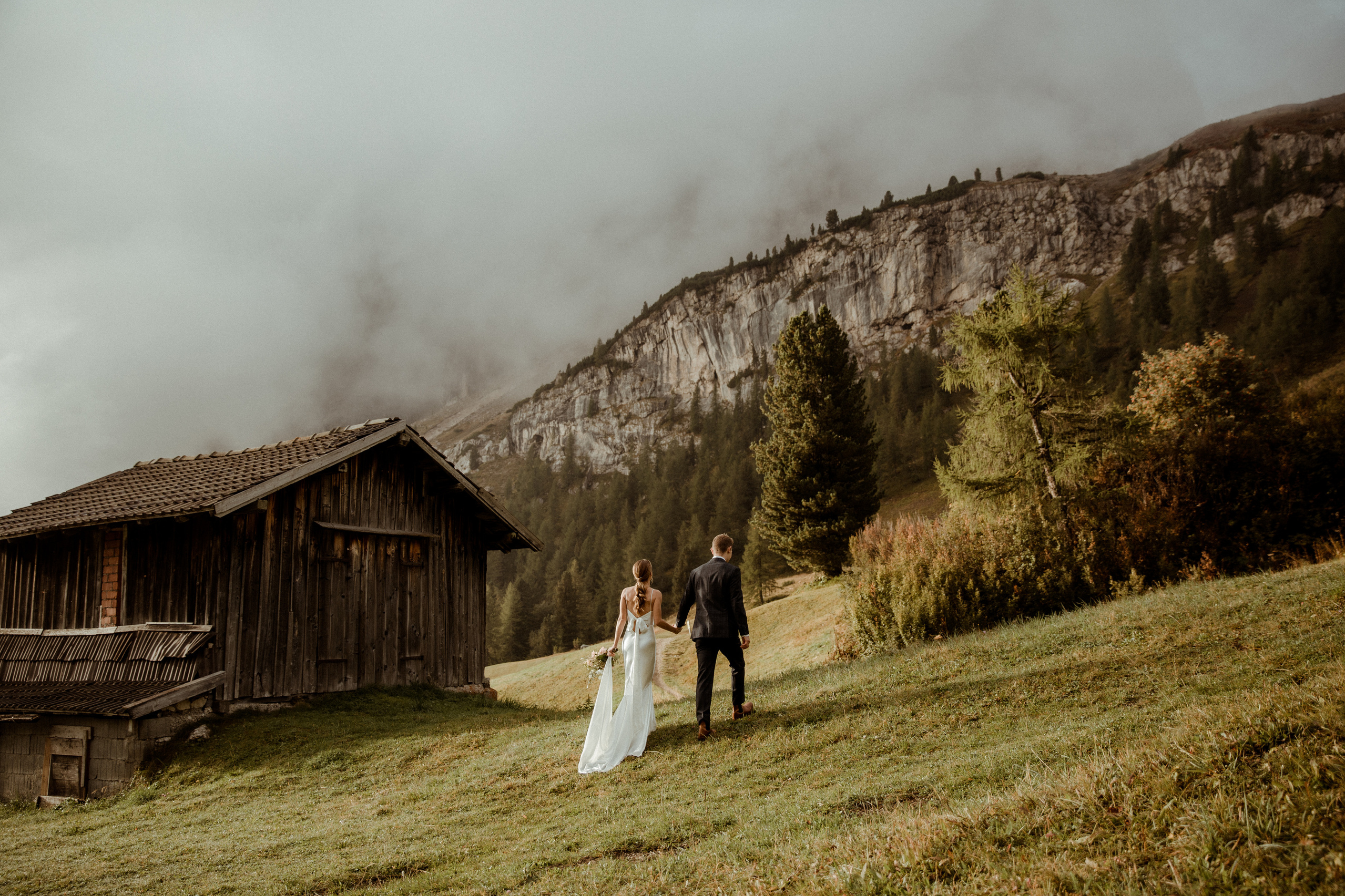hiking elopement in Dolomites