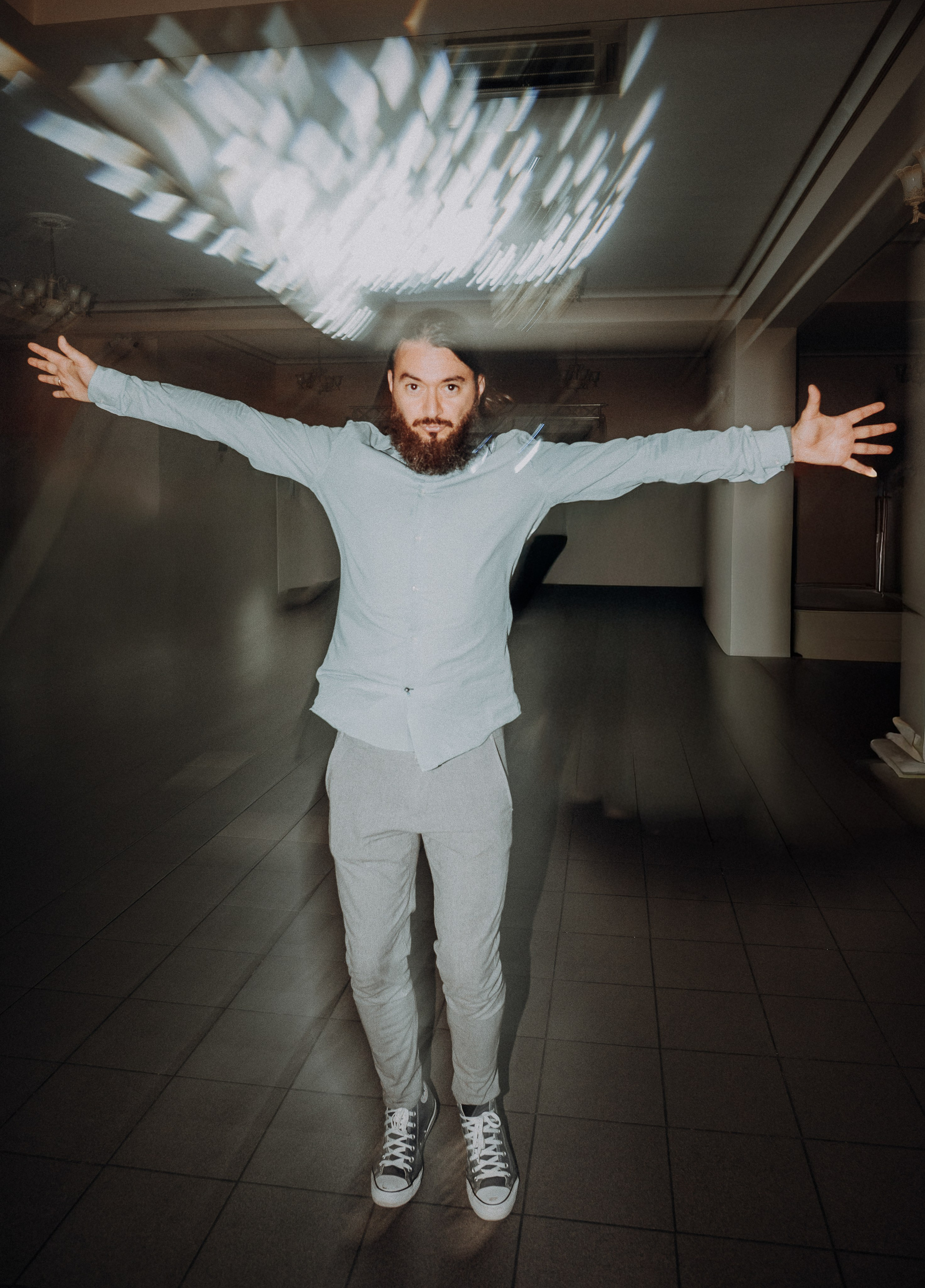 Contact. Alex Vasilie | Fotograf de Nuntă, Botez și Portret | Cluj-Napoca