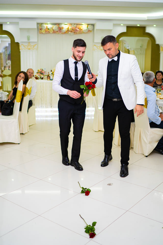 Moderator pentru nunta,cumatrie,zi de nastere,petrecerei corporative.