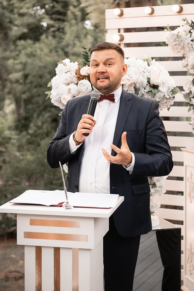 ведущий италия