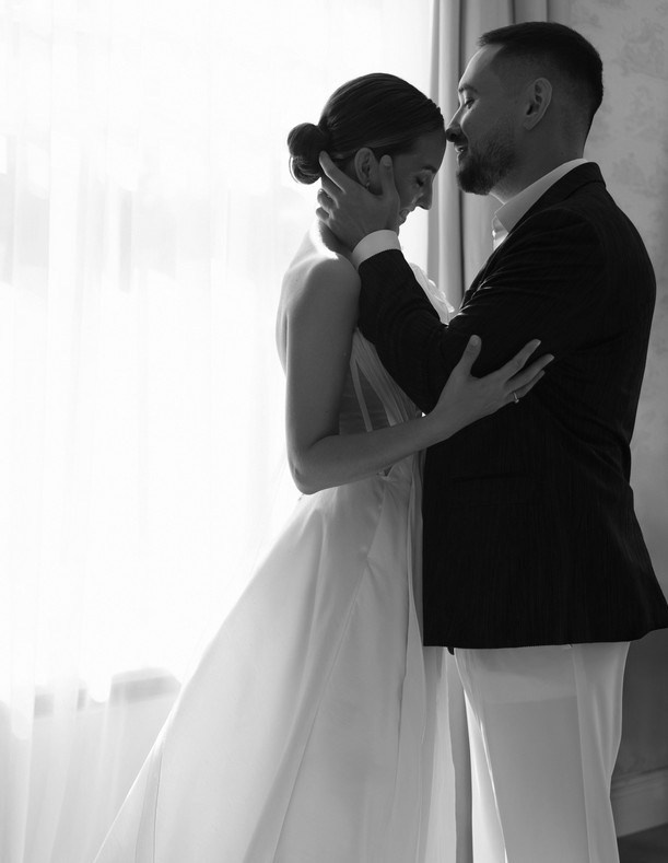 Emotional portrait with timeless wedding aesthetics