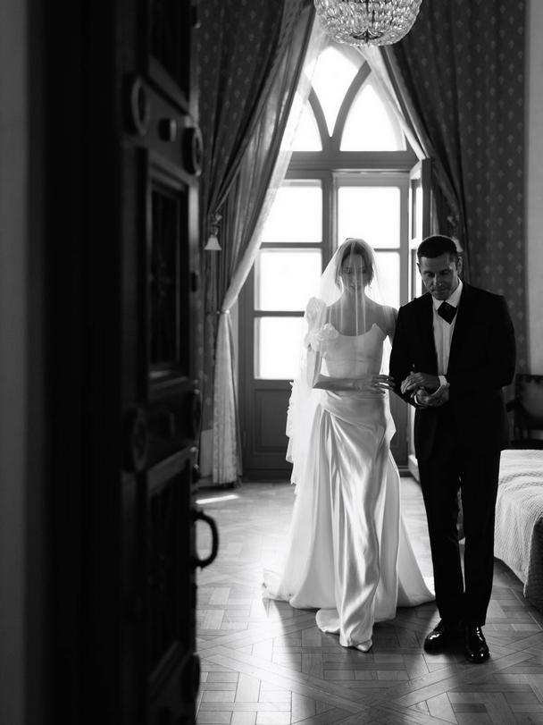 R+N. UK, Midlands & Destination Wedding Photographer | Leicester Documentary Wedding Photography