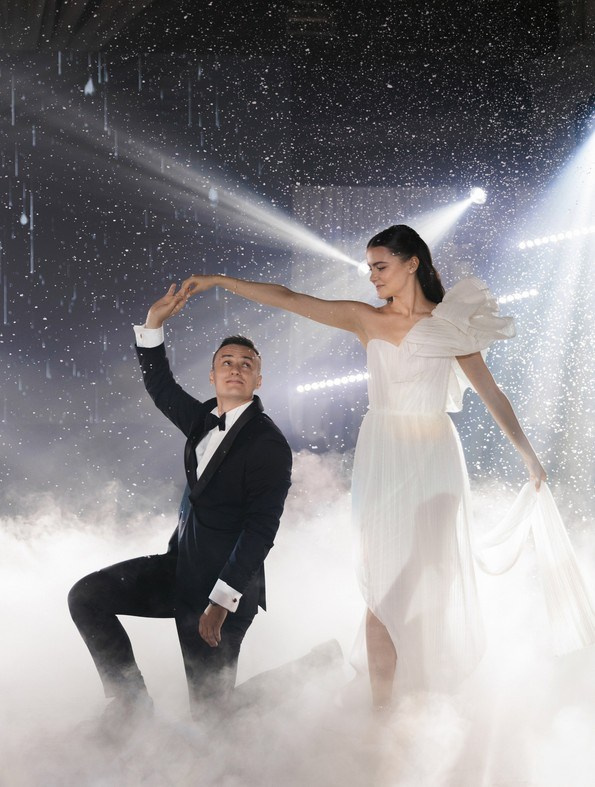 Candid celebration captured with timeless styling