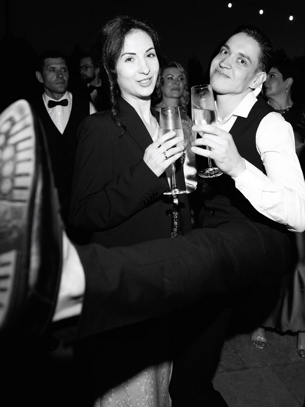 R+N. UK, Midlands & Destination Wedding Photographer | Leicester Documentary Wedding Photography