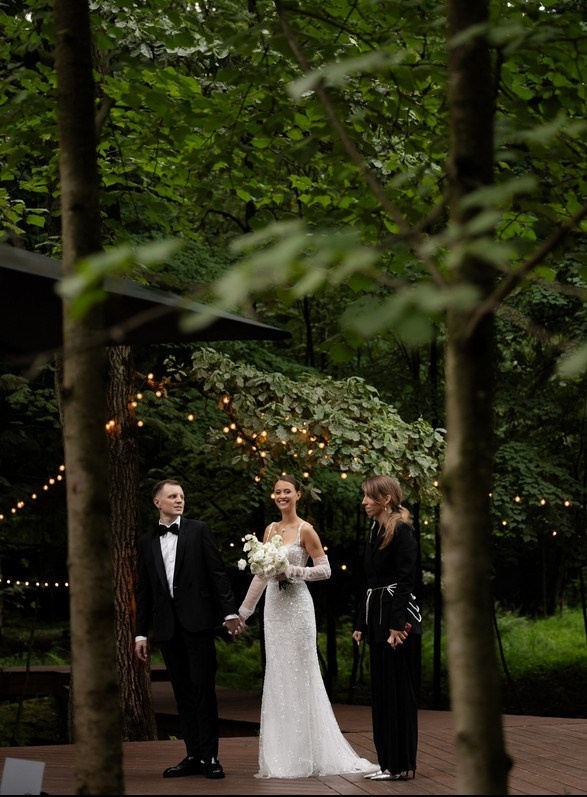 Documentary-style photo showing real connection