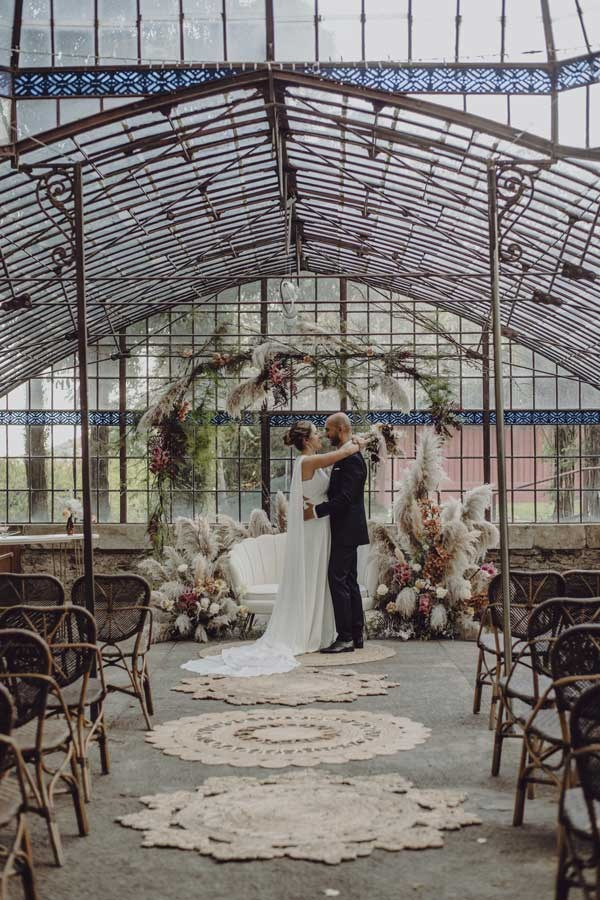 Bride and groom kiss wedding ceremony Spain