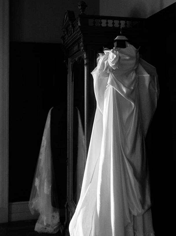 R+N. UK, Midlands & Destination Wedding Photographer | Leicester Documentary Wedding Photography