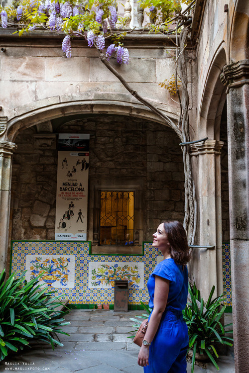 Paseo fotográfico relajado en Barcelona. Fotógrafo en Barcelona  Maslik Yulia