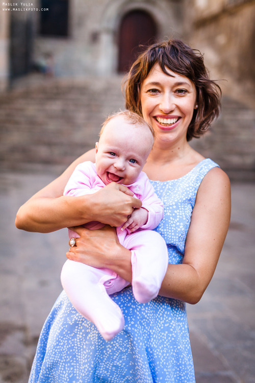 Morning photo shoot in Barcelona. Photographer in Barcelona Spain Maslik Yulia