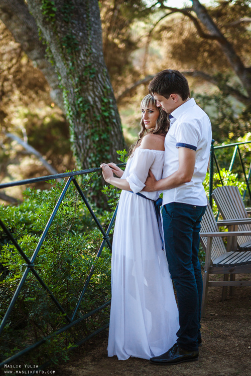 Sesión de fotos solares en Lloret de Mar. Fotógrafo en Barcelona  Maslik Yulia
