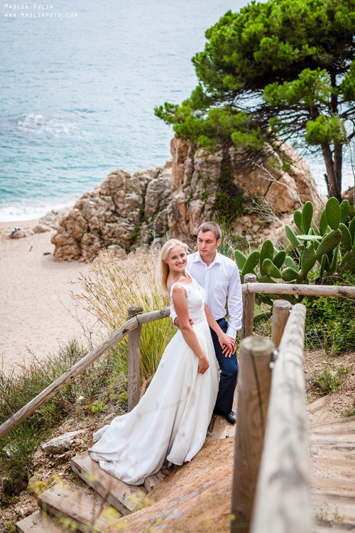 Дождливая фотосессия в Барселоне. Фотограф в Барселоне Испании Маслик Юлия