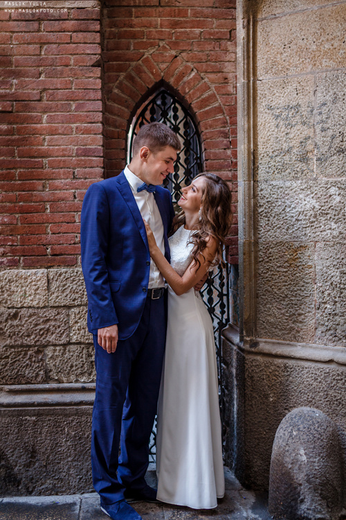 Fairytale photo shoot in Barcelona. Photographer in Barcelona Spain Maslik Yulia