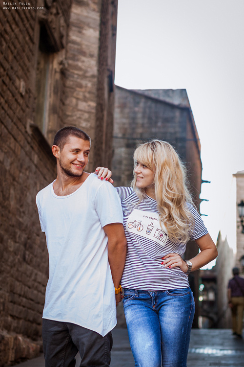 Динамичная фотосессия в Барселоне. Фотограф в Барселоне Испании Маслик Юлия