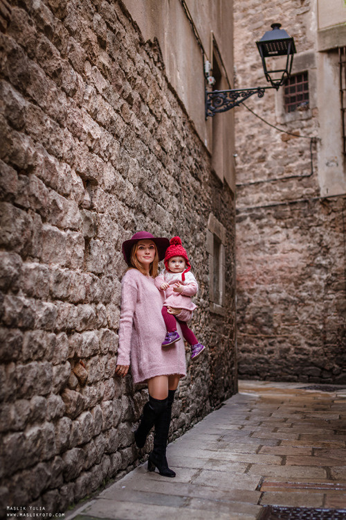 Sesión de fotos de invierno en Barcelona. Fotógrafo en Barcelona  Maslik Yulia