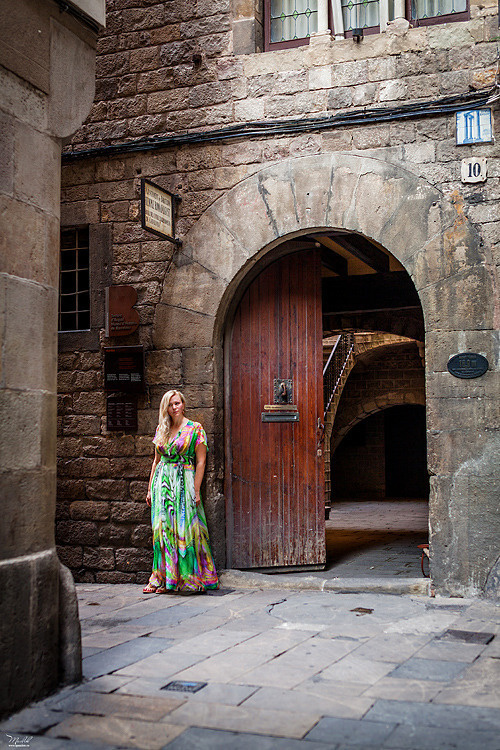 Sesión de fotos de mujeres en Barcelona. Fotógrafo en Barcelona  Maslik Yulia