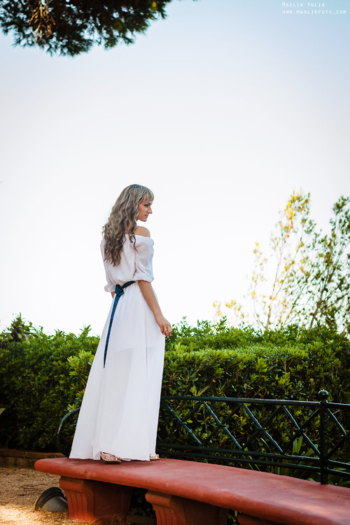 Sesión de fotos solares en Lloret de Mar. Fotógrafo en Barcelona  Maslik Yulia