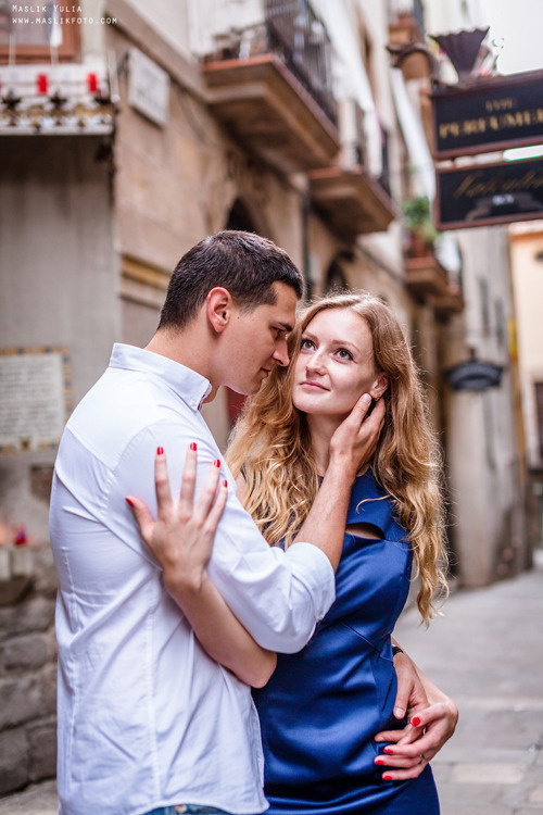 Pierwsza wspólna sesja zdjęciowa w Barcelonie. Fotograf w Barcelonie Hiszpanii Maslik Yulia