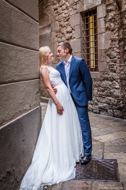 Дождливая фотосессия в Барселоне. Фотограф в Барселоне Испании Маслик Юлия