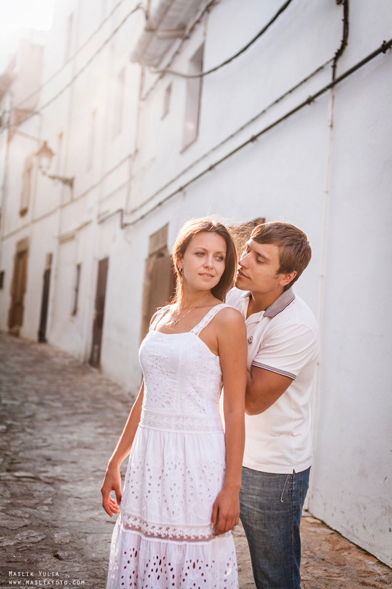 Sea photo session in Tossa de Mar. Photographer in Barcelona Spain Maslik Yulia