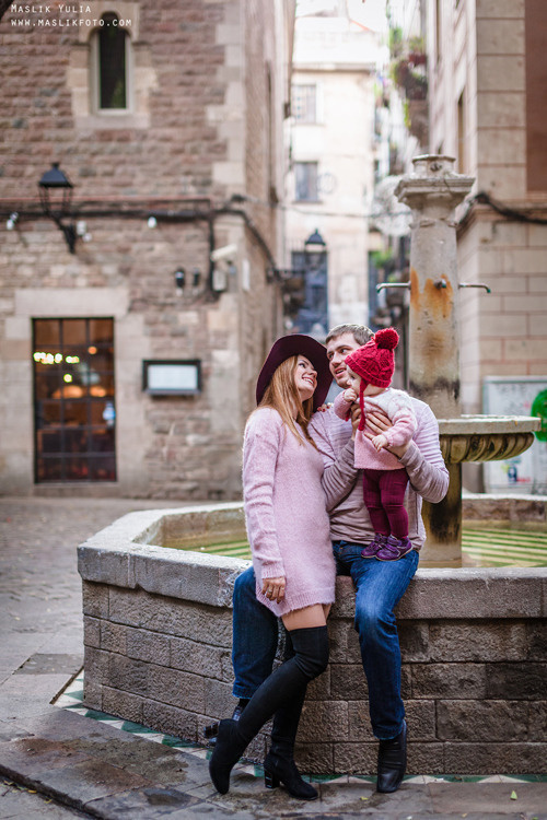 Sesión de fotos de invierno en Barcelona. Fotógrafo en Barcelona  Maslik Yulia
