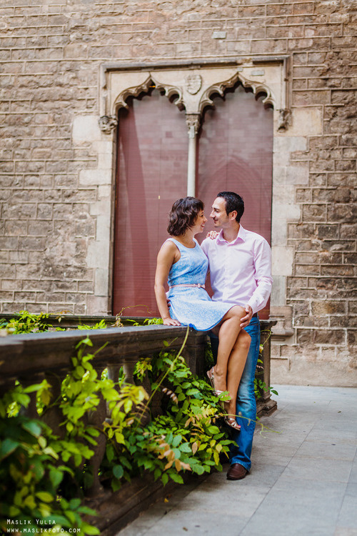 Morning photo shoot in Barcelona. Photographer in Barcelona Spain Maslik Yulia