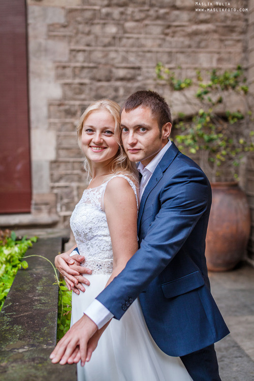 Дождливая фотосессия в Барселоне. Фотограф в Барселоне Испании Маслик Юлия