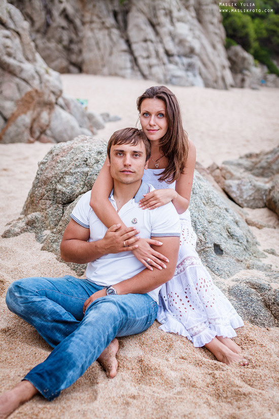 Sea photo session in Tossa de Mar. Photographer in Barcelona Spain Maslik Yulia