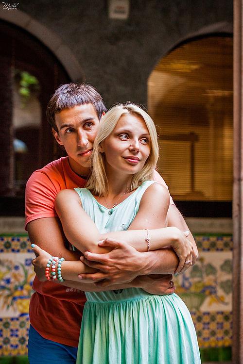 Dziarska rodzinna sesja zdjęciowa w Barcelonie. Fotograf w Barcelonie Hiszpanii Maslik Yulia