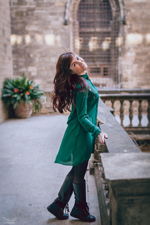 Sesión fotográfica de otoño en Barcelona. Fotógrafo en Barcelona  Maslik Yulia