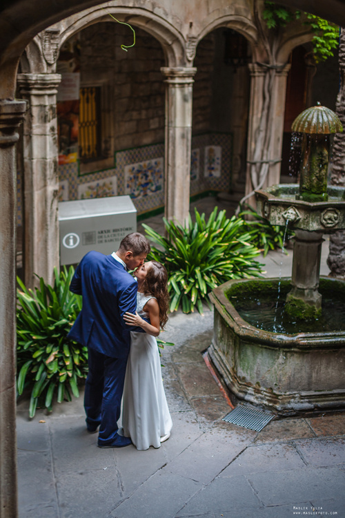 Fairytale photo shoot in Barcelona. Photographer in Barcelona Spain Maslik Yulia