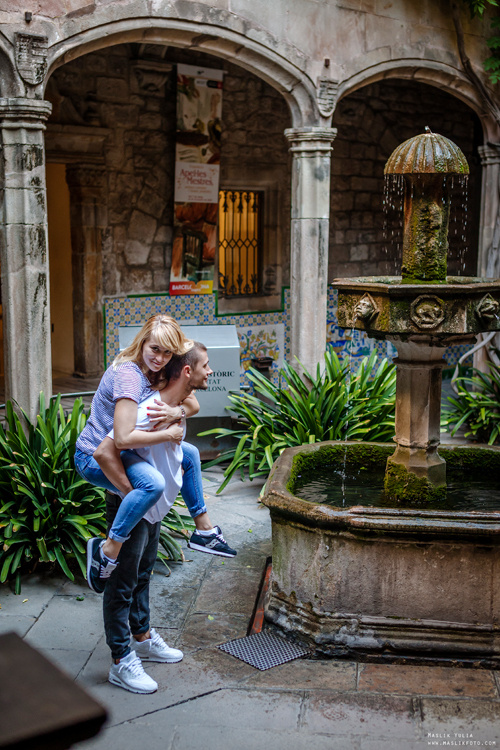 Динамичная фотосессия в Барселоне. Фотограф в Барселоне Испании Маслик Юлия