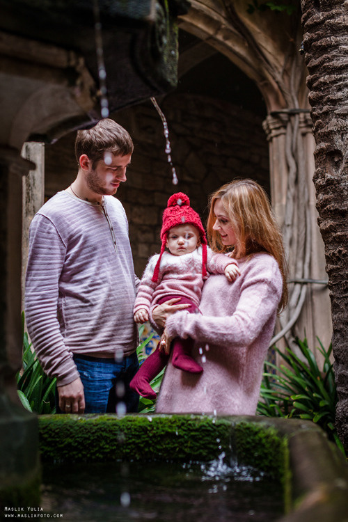 Sesión de fotos de invierno en Barcelona. Fotógrafo en Barcelona  Maslik Yulia
