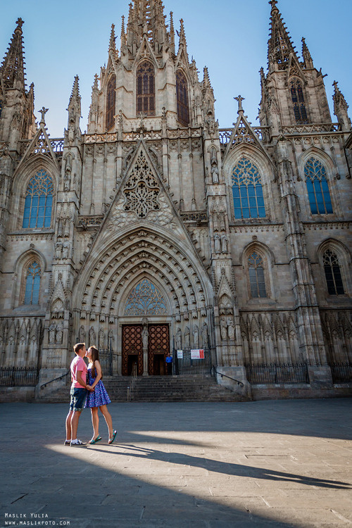 Paseo matutino de barcelona. Fotógrafo en Barcelona  Maslik Yulia