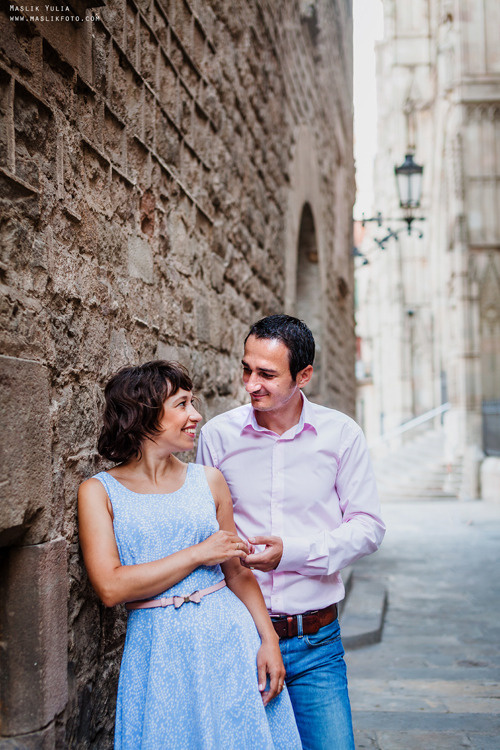Morning photo shoot in Barcelona. Photographer in Barcelona Spain Maslik Yulia