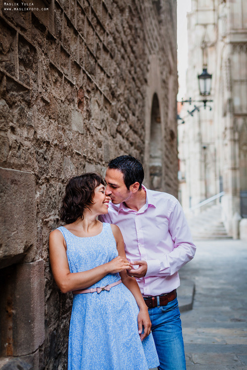 Morning photo shoot in Barcelona. Photographer in Barcelona Spain Maslik Yulia