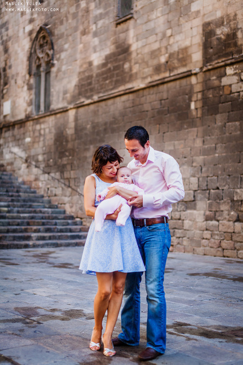 Morning photo shoot in Barcelona. Photographer in Barcelona Spain Maslik Yulia