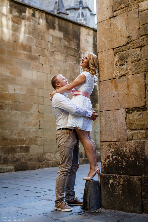Przyjemna sesja zdjęciowa w Barcelonie. Fotograf w Barcelonie Hiszpanii Maslik Yulia