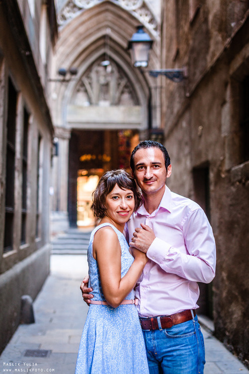 Morning photo shoot in Barcelona. Photographer in Barcelona Spain Maslik Yulia