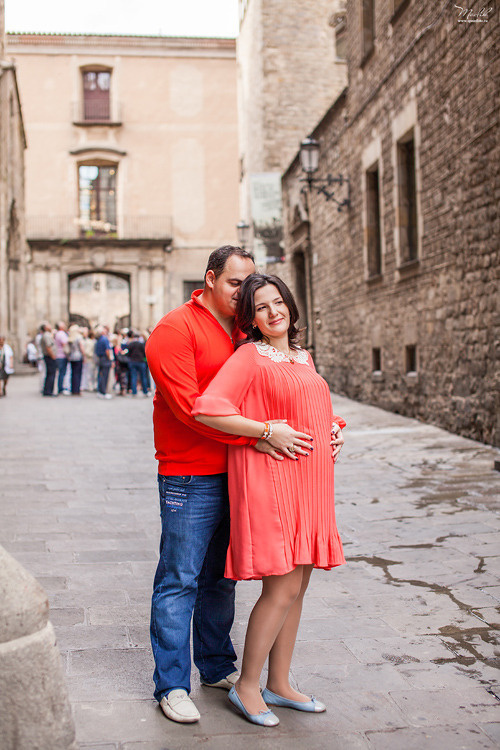 Fotografka ciążowa w Barcelonie. Fotograf w Barcelonie Hiszpanii Maslik Yulia